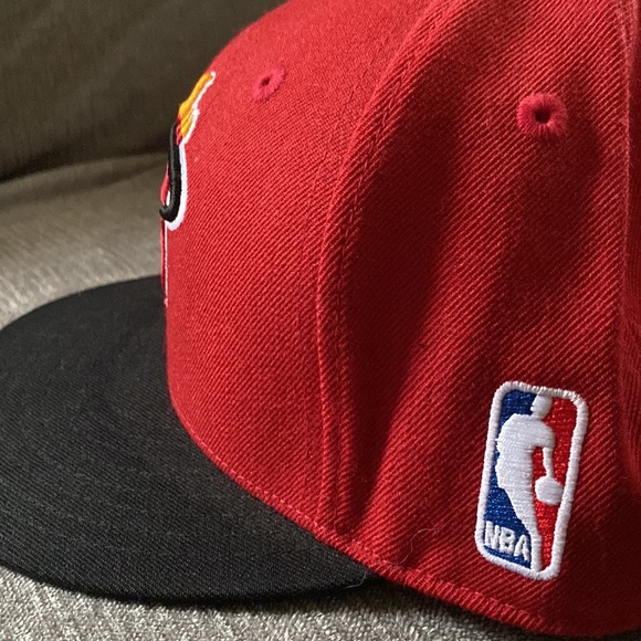 Miami Heat Mitchell & Ness Fitted Hat **SOLD** - Picture 2 of 5